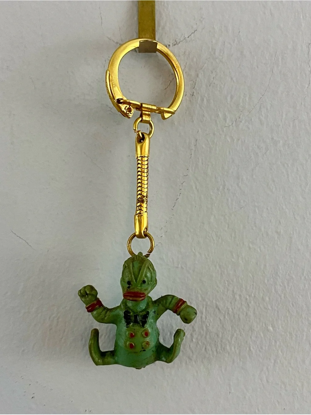 Rare 60s Vintage Walt Disney Production Donald Duck Green Monochromatic Keychain